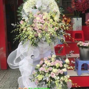 kệ tang tôn kính